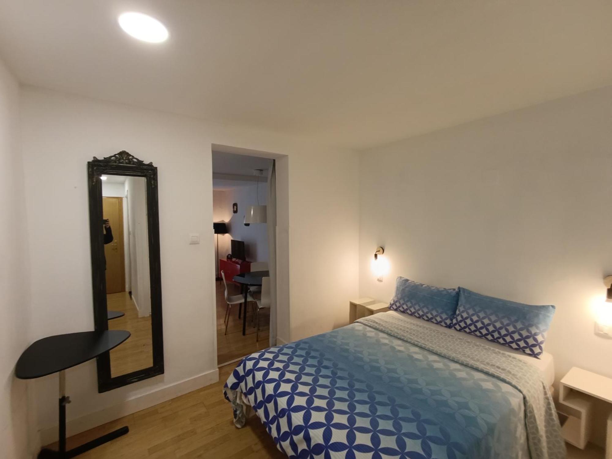 Apartamento En Huertas Madrid Exterior photo